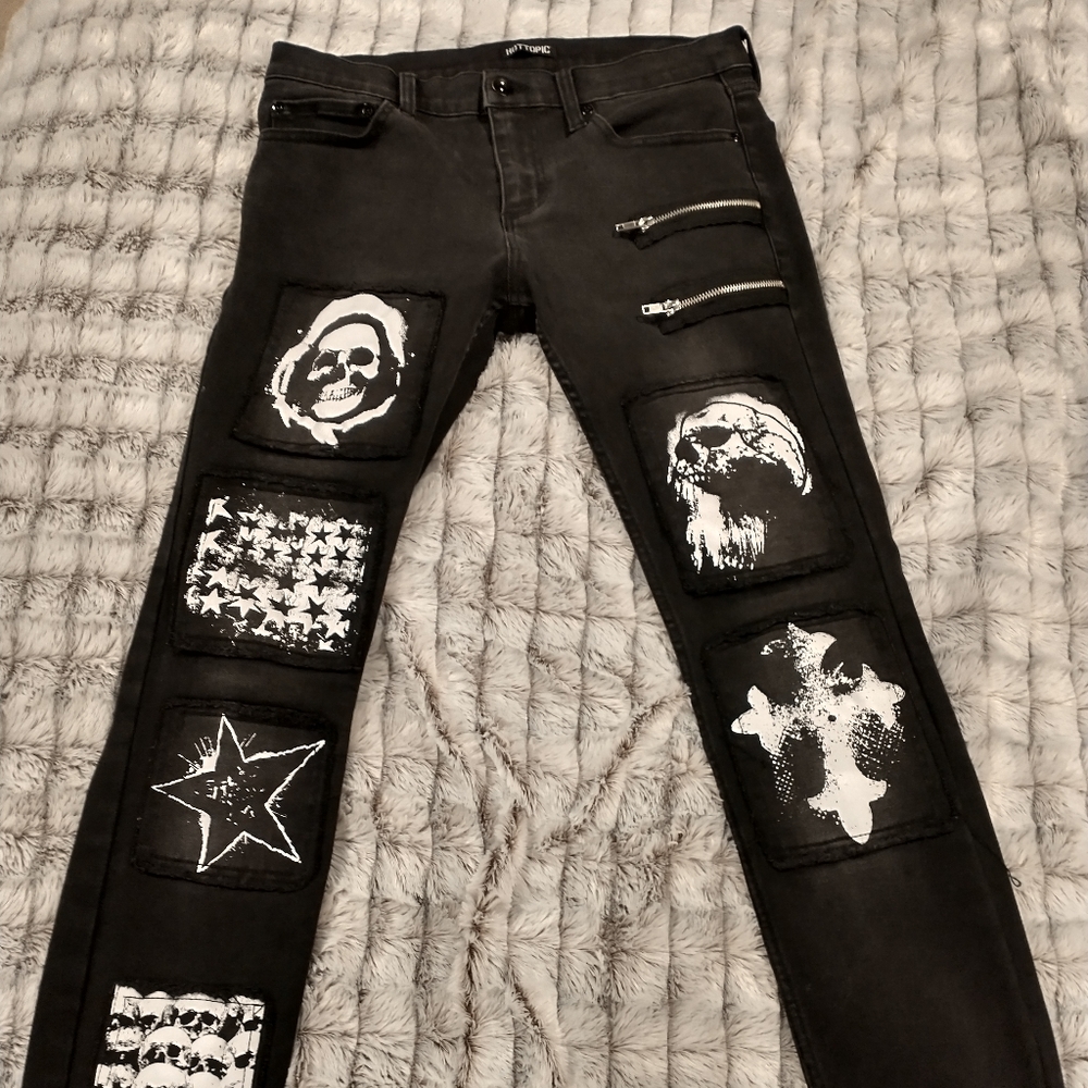 Hot Topic Skull Pants